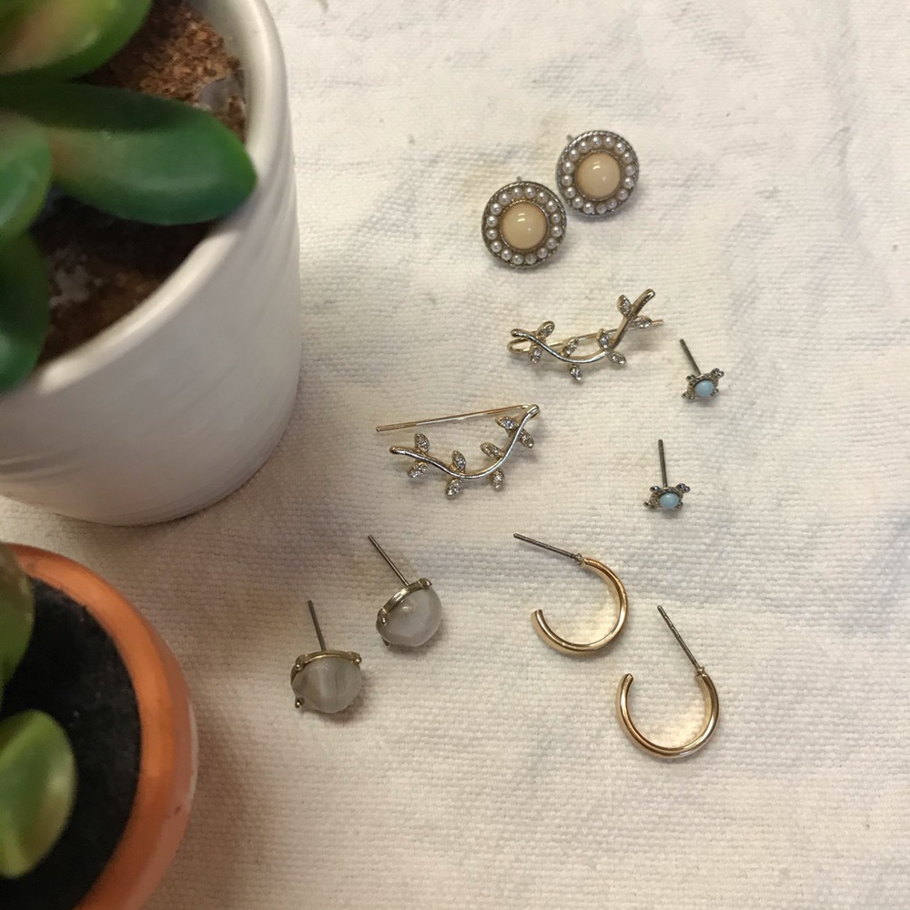 Five pairs of assorted earrings